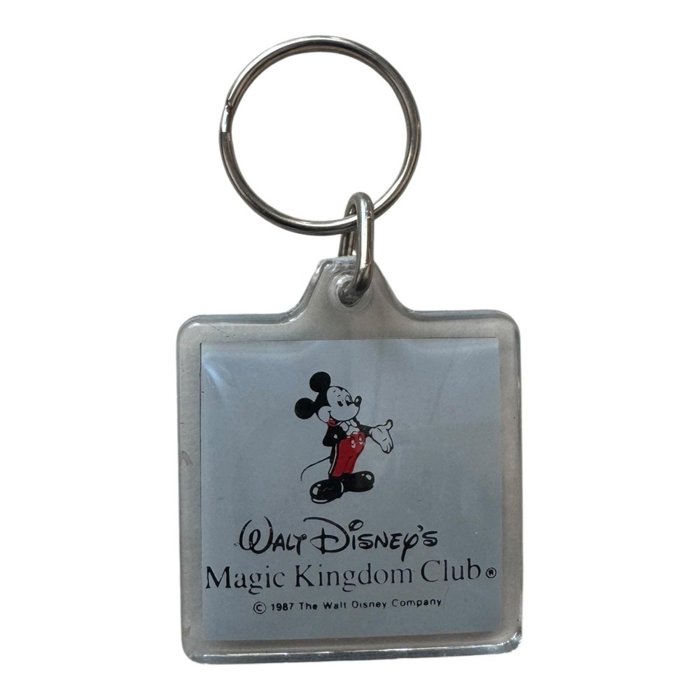 Vintage 1987 Disney Mickey Mouse Magic Kingdom Club Keychain Walt Disney Company